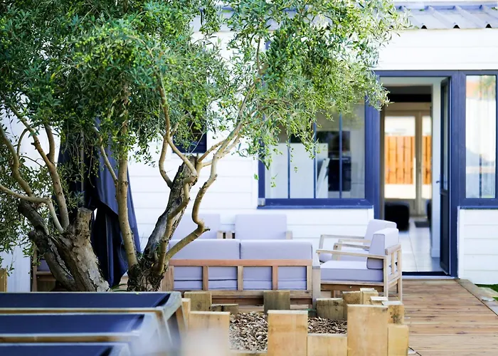 Tres Jolie Maison - Piscine & Jacuzzi - - 9 Personnes