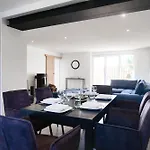 Très Jolie Maison - Piscine&jacuzzi - - 9 Personnes