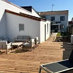 Très Jolie Maison - Piscine&jacuzzi - - 9 Personnes