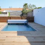 Très Jolie Maison - Piscine&jacuzzi - - 9 Personnes * Les Sables-dʼOlonne