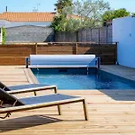Très Jolie Maison - Piscine&jacuzzi - - 9 Personnes