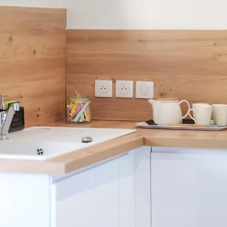 Tres Jolie Maison - Piscine & Jacuzzi - - 9 Personnes בית נופש