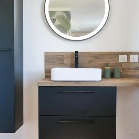 Tres Jolie Maison - Piscine & Jacuzzi - - 9 Personnes Les Sables-dʼOlonne