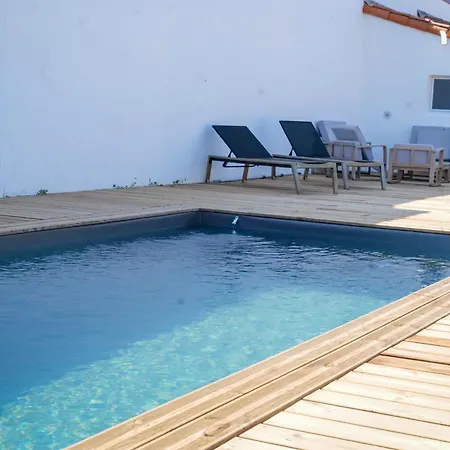 Σπίτι διακοπών Tres Jolie Maison - Piscine & Jacuzzi - - 9 Personnes Les Sables-dʼOlonne