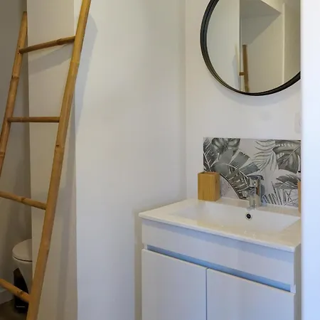 בית נופש Tres Jolie Maison - Piscine & Jacuzzi - - 9 Personnes *