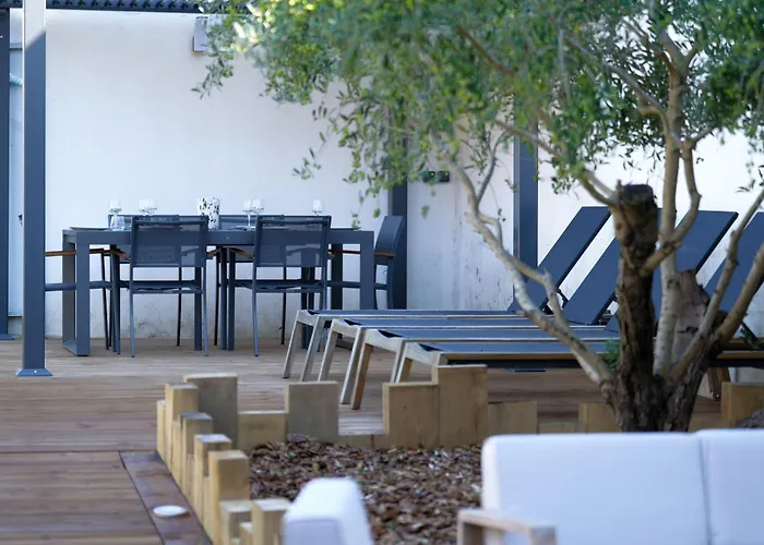 Tres Jolie Maison - Piscine & Jacuzzi - - 9 Personnes