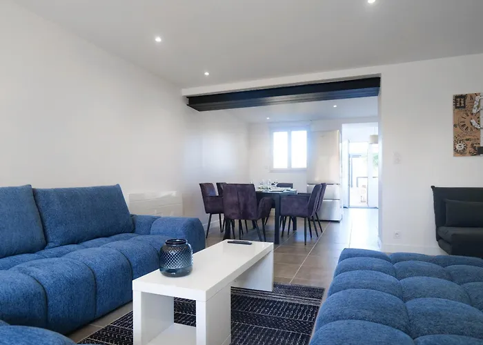 Prázdninový dům Tres Jolie Maison - Piscine & Jacuzzi - - 9 Personnes