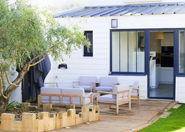 Prázdninový dům Tres Jolie Maison - Piscine & Jacuzzi - - 9 Personnes Les Sables-dʼOlonne