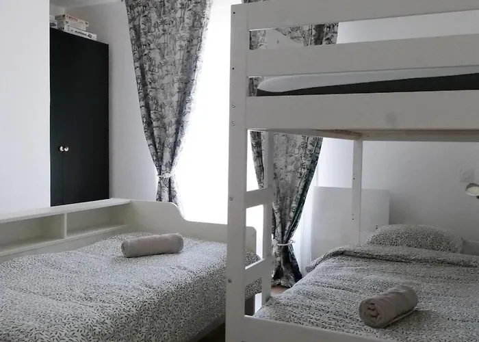 Prázdninový dům Tres Jolie Maison - Piscine & Jacuzzi - - 9 Personnes *