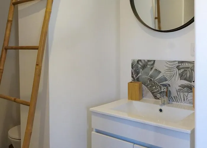 Prázdninový dům Tres Jolie Maison - Piscine & Jacuzzi - - 9 Personnes *